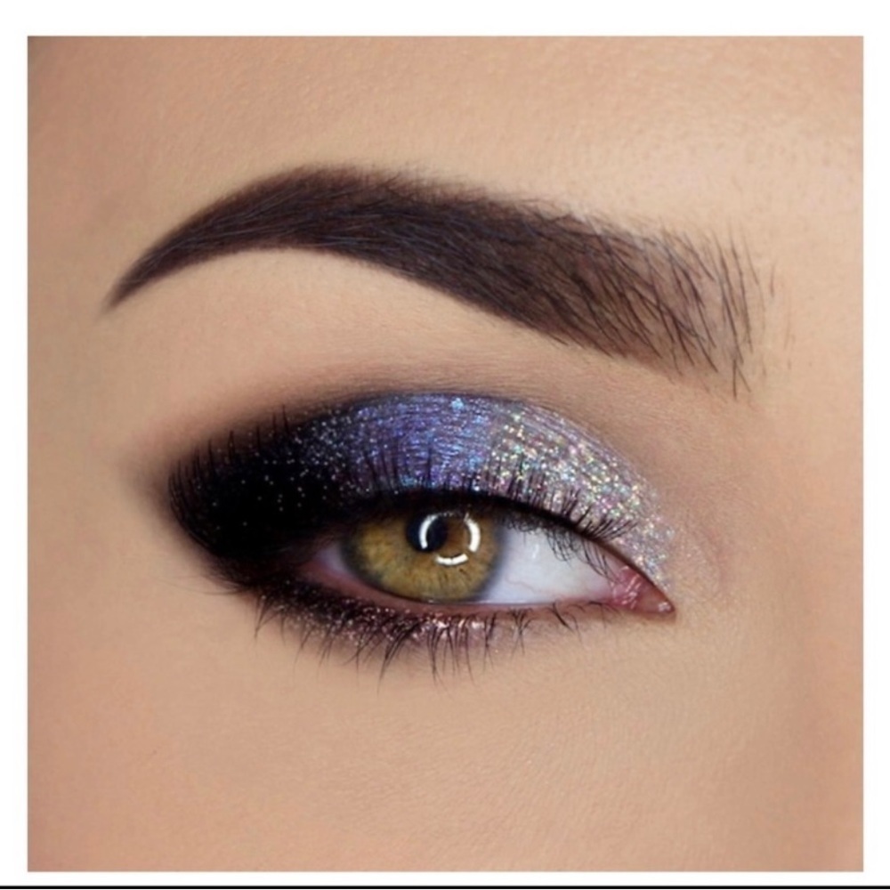 Too Faced - Pretty Rich Eyeshadow palette - Picture 7 of 9